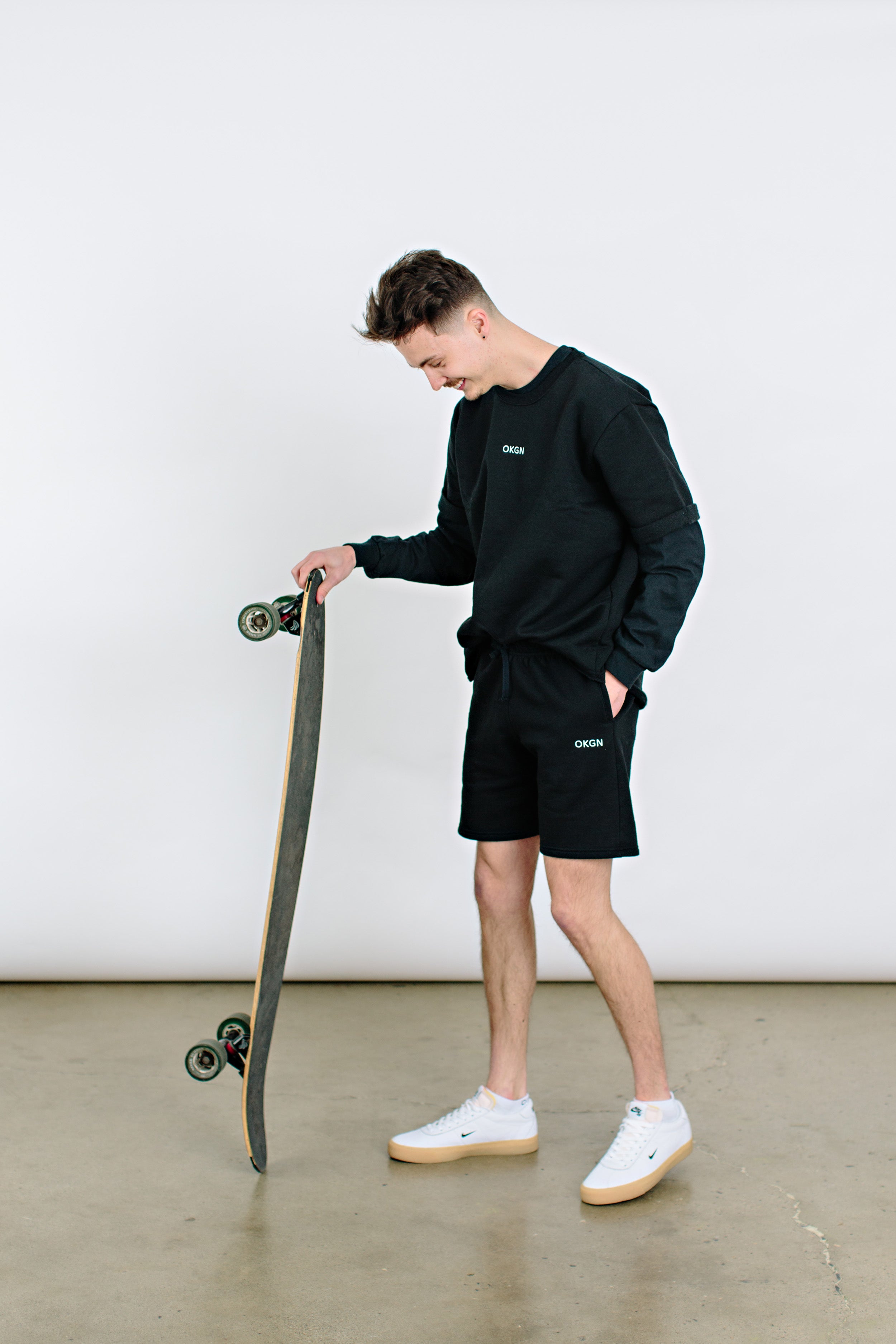 OKGN Essential Sweatshort 8"